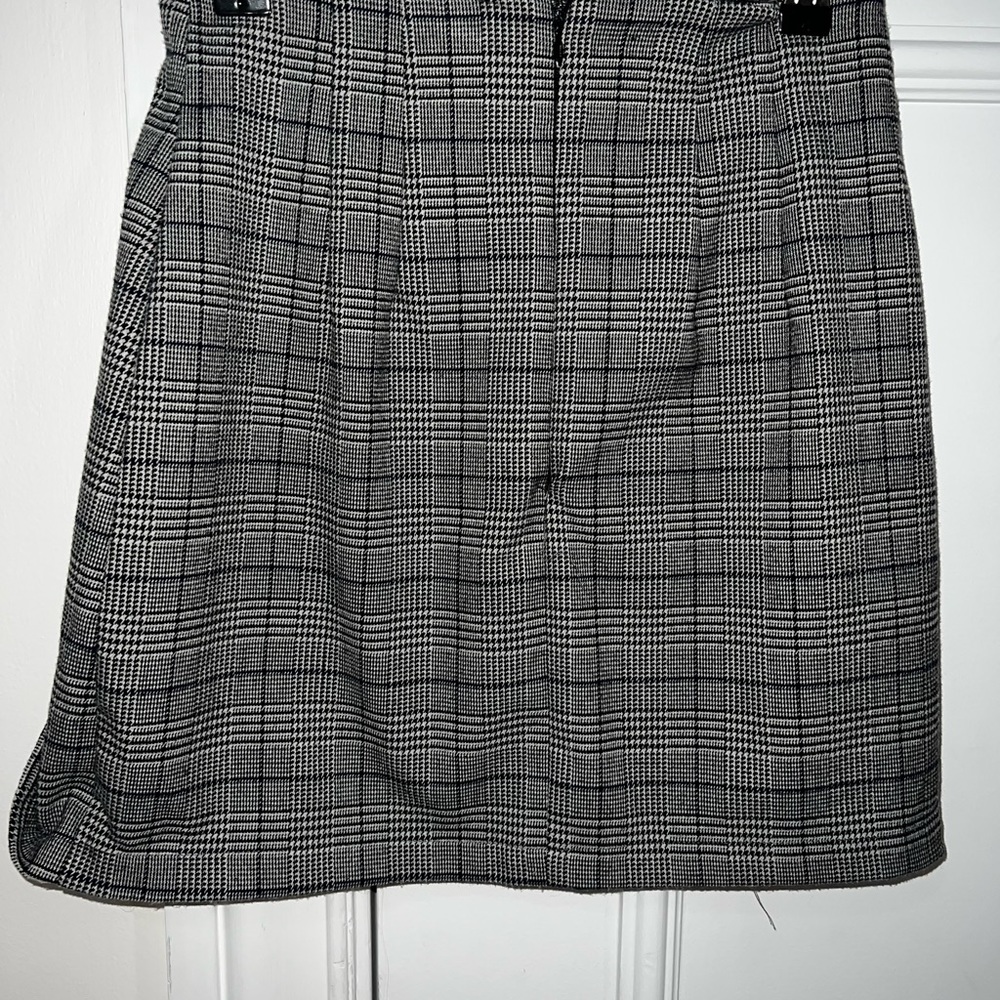 Brandy Melville, plaided skirt